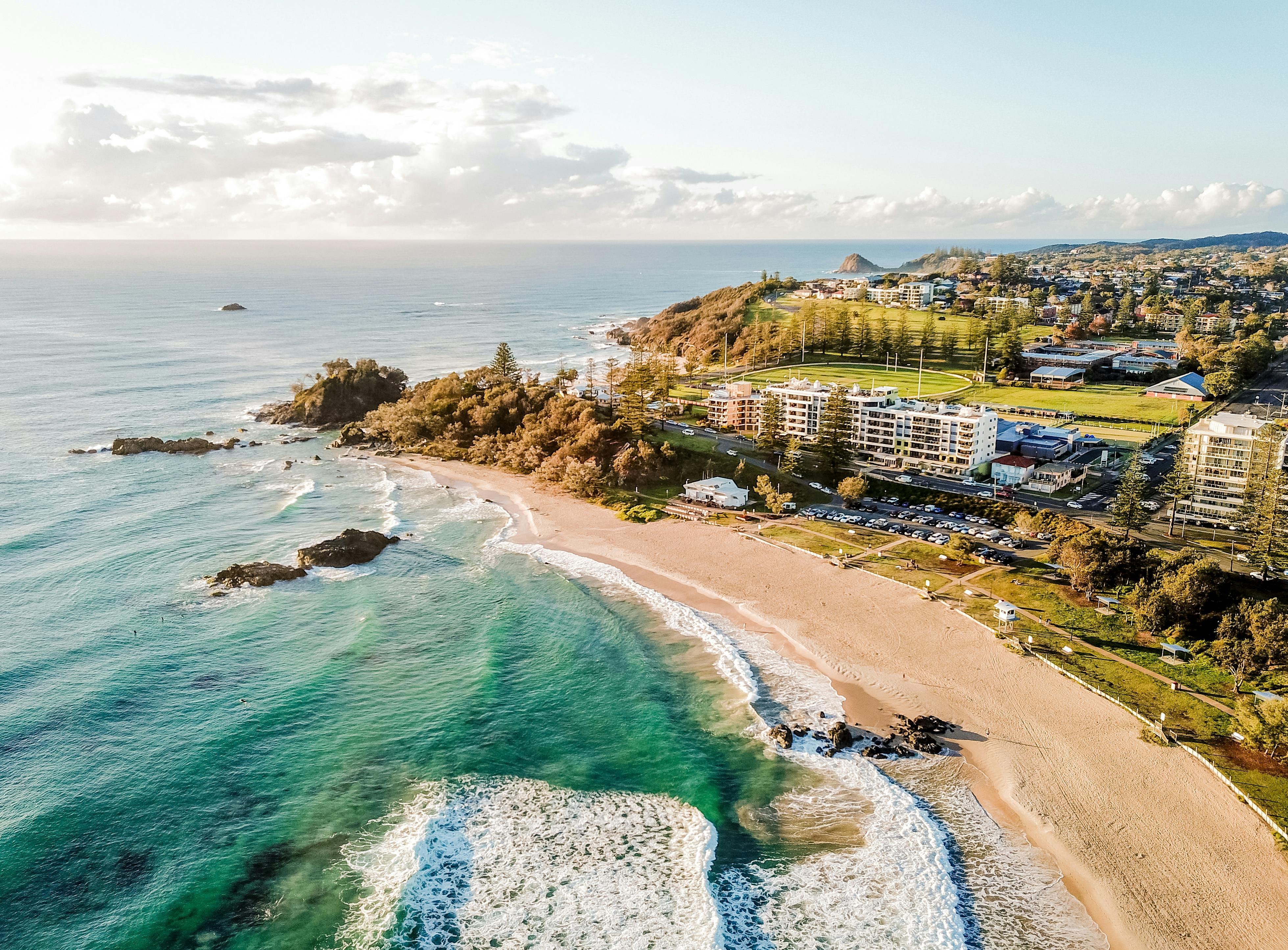 Unlock the Summer Surge: Hotel Campaigns That Convert
